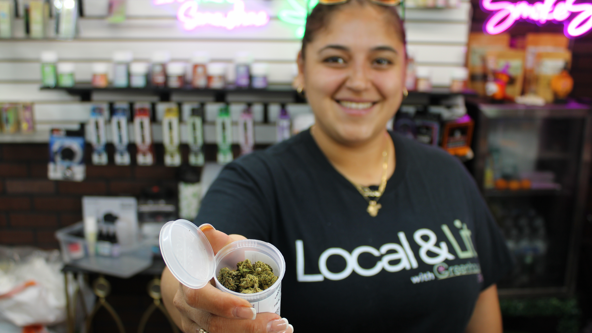 All About Bulk THCa Flower: Buying Guide